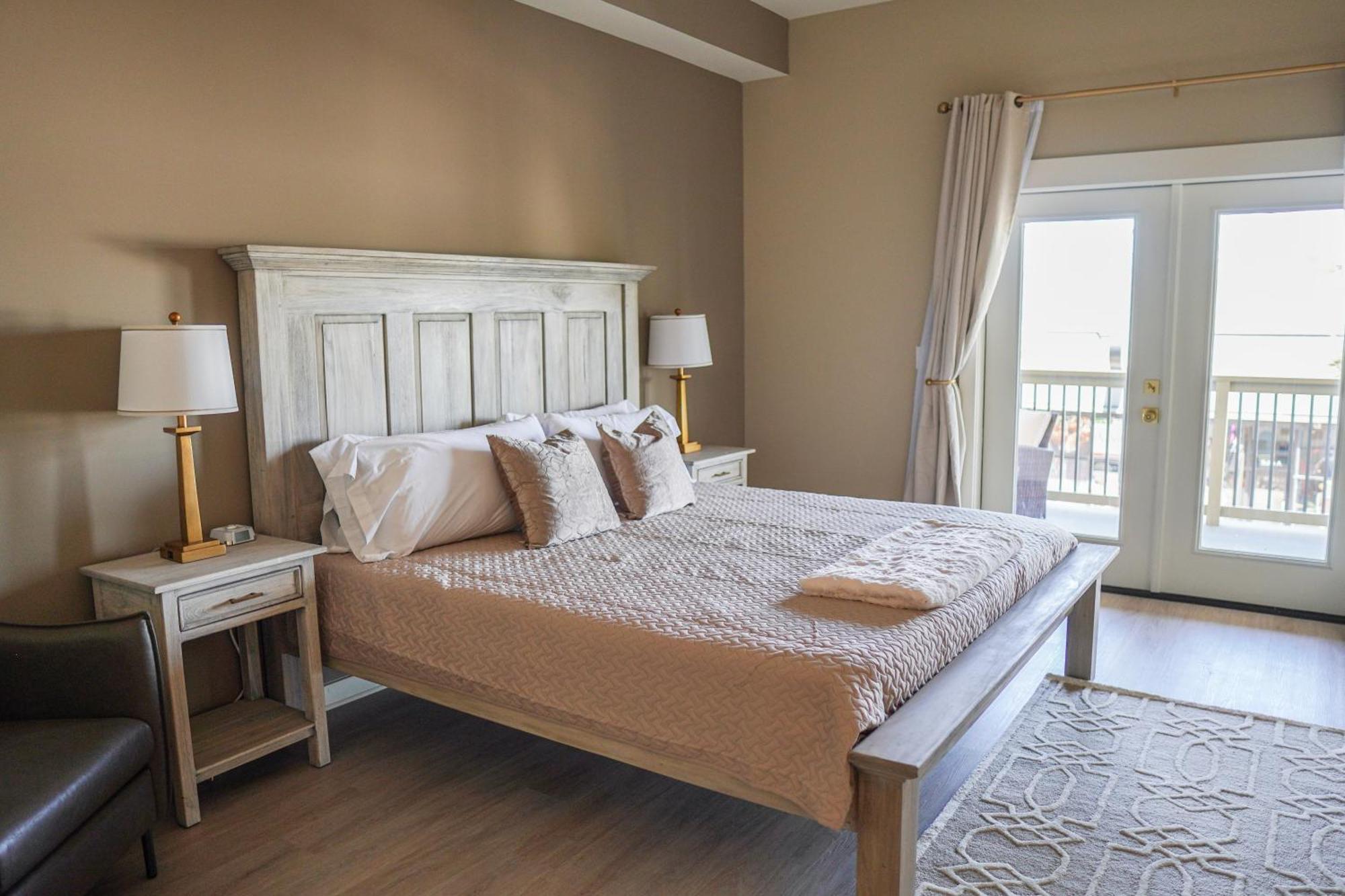 Hotel Whiskey In Pascagoula Dış mekan fotoğraf