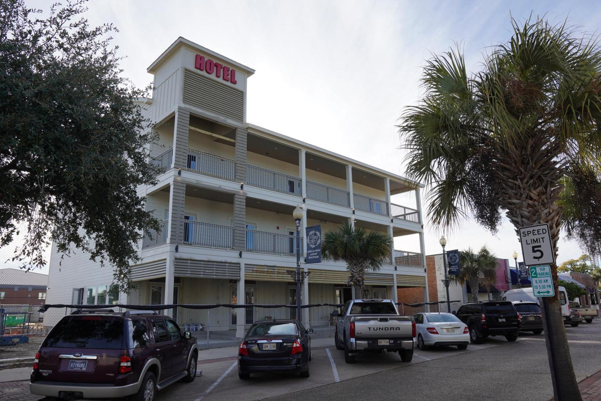 Hotel Whiskey In Pascagoula Dış mekan fotoğraf